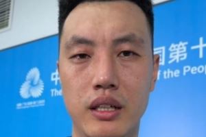 翟晓川：打得不如在训练和热身赛的状态 大家的心理包袱还有点重