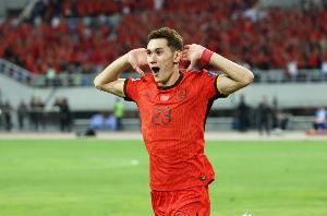 大场面先生！拜合拉木本赛季俱乐部19场0球0助攻，为国字号进7球