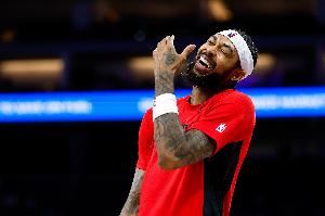 英格拉姆谈个人扣篮：感觉真棒 我有阵子没跳这么高了